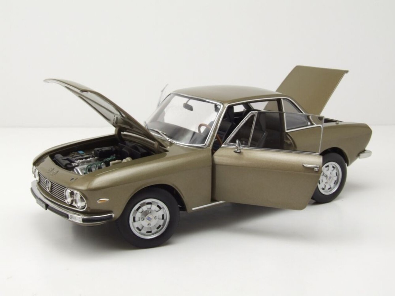 Lancia Lancia Fulvia 1971 - 1:18 - Norev Lancia Lancia Fulvia 1971 - 1:18 - Norev