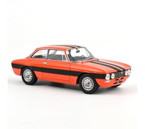 Alfa Romeo Alfa Romeo 2000 GTV 1973 - 1:18 - Norev Alfa Romeo Alfa Romeo 2000 GTV 1973 - 1:18 - Norev