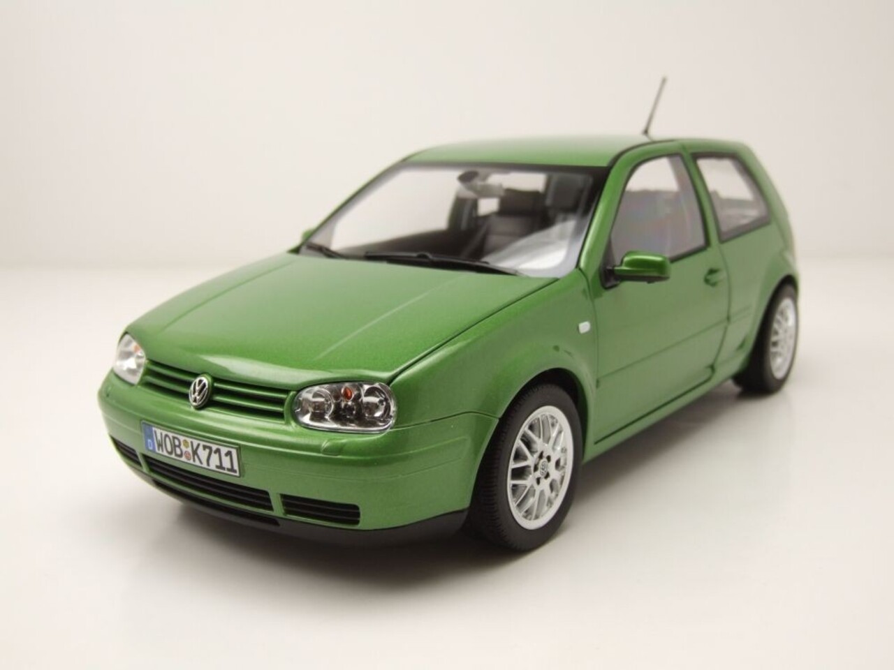 Volkswagen Volkswagen Golf GTi 1998 - 1:18 - Norev Volkswagen Volkswagen Golf GTi 1998 - 1:18 - Norev