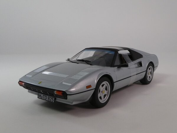 Ferrari Ferrari 308 GTS 1982 - 1:18 - Norev Ferrari Ferrari 308 GTS 1982 - 1:18 - Norev