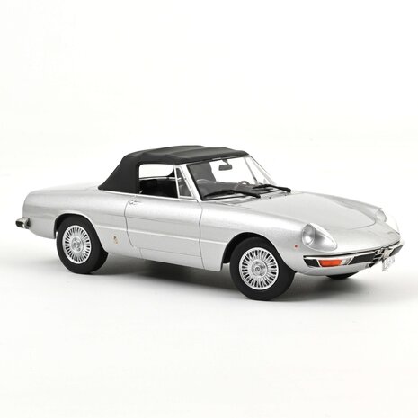 Alfa Romeo Alfa Romeo 2000 Spider 1973 - 1:18 - Norev