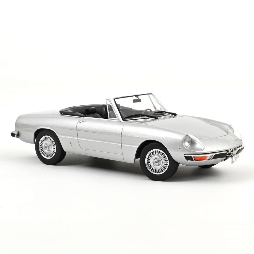 Alfa Romeo Alfa Romeo 2000 Spider 1973 - 1:18 - Norev