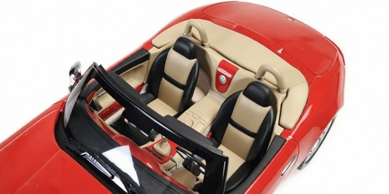 BMW BMW Z8 2000 - 1:18 - Minichamps