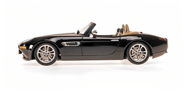 BMW BMW Z8 2000 - 1:18 - Minichamps BMW BMW Z8 2000 - 1:18 - Minichamps