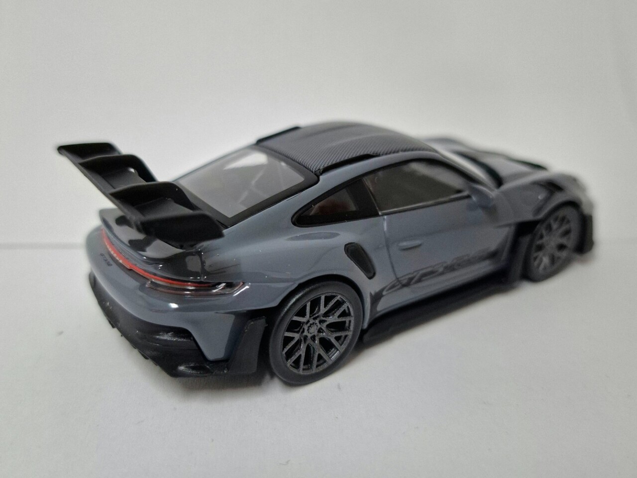 Porsche Porsche 911 GT3 RS 2022 'Weissach Pack' - 1:43 - Norev Porsche Porsche 911 GT3 RS 2022 'Weissach Pack' - 1:43 - Norev