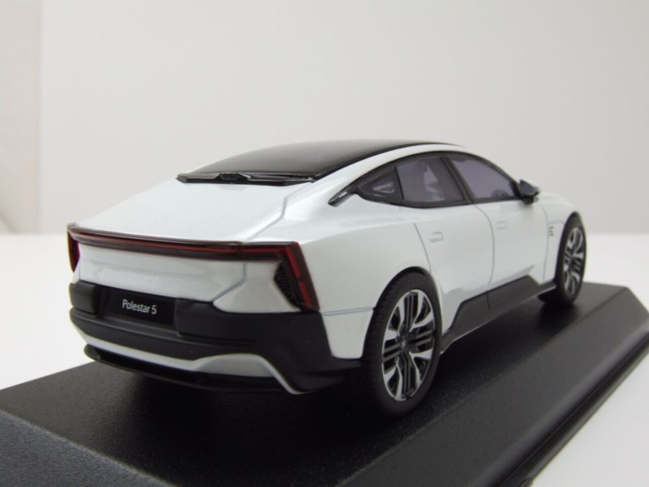 Polestar Polestar 5 2025 - 1:43 - Norev Polestar Polestar 5 2025 - 1:43 - Norev