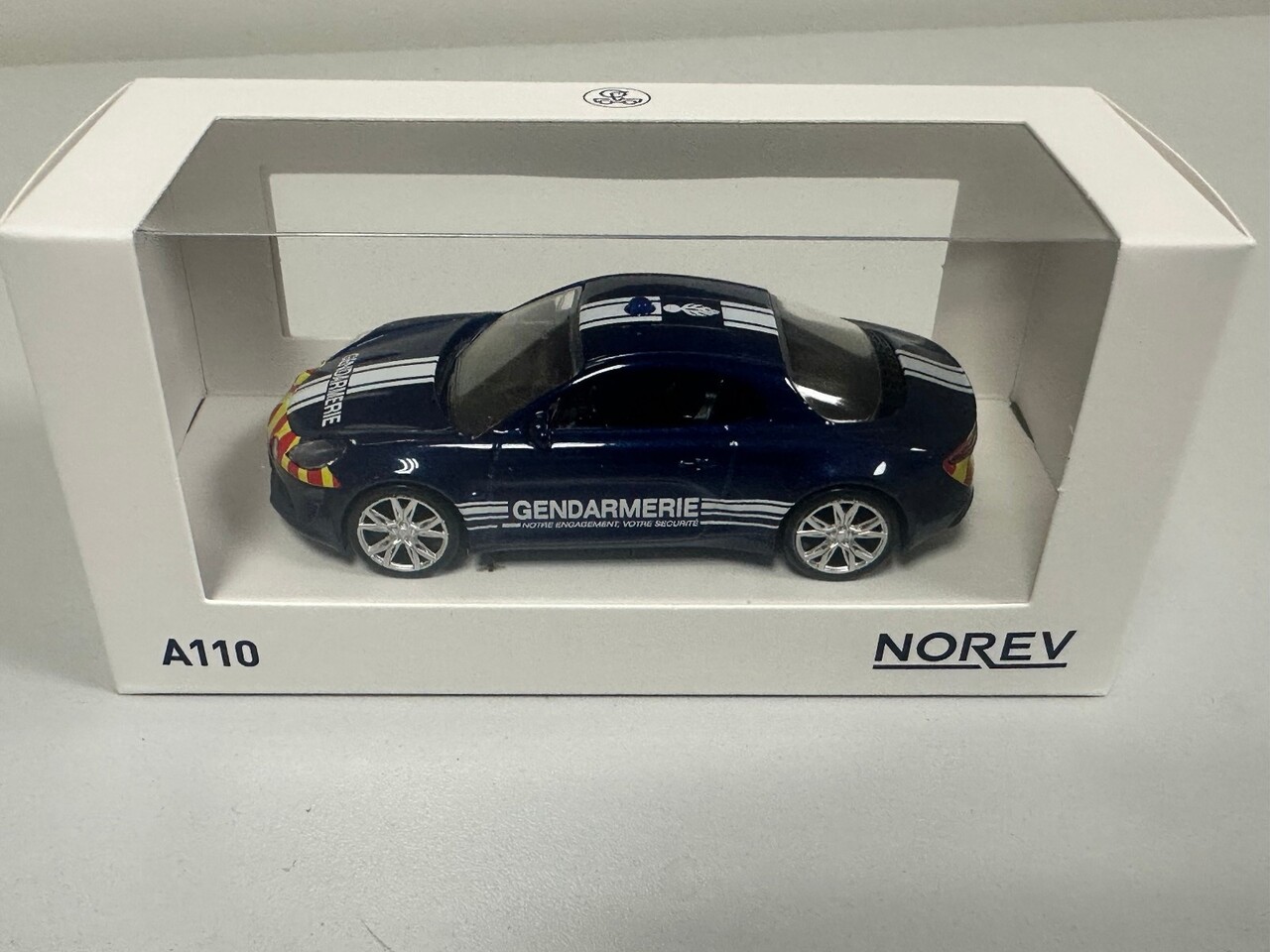 Alpine Alpine A110 2017 Gendarmerie - 1:43 - Norev Alpine Alpine A110 2017 Gendarmerie - 1:43 - Norev