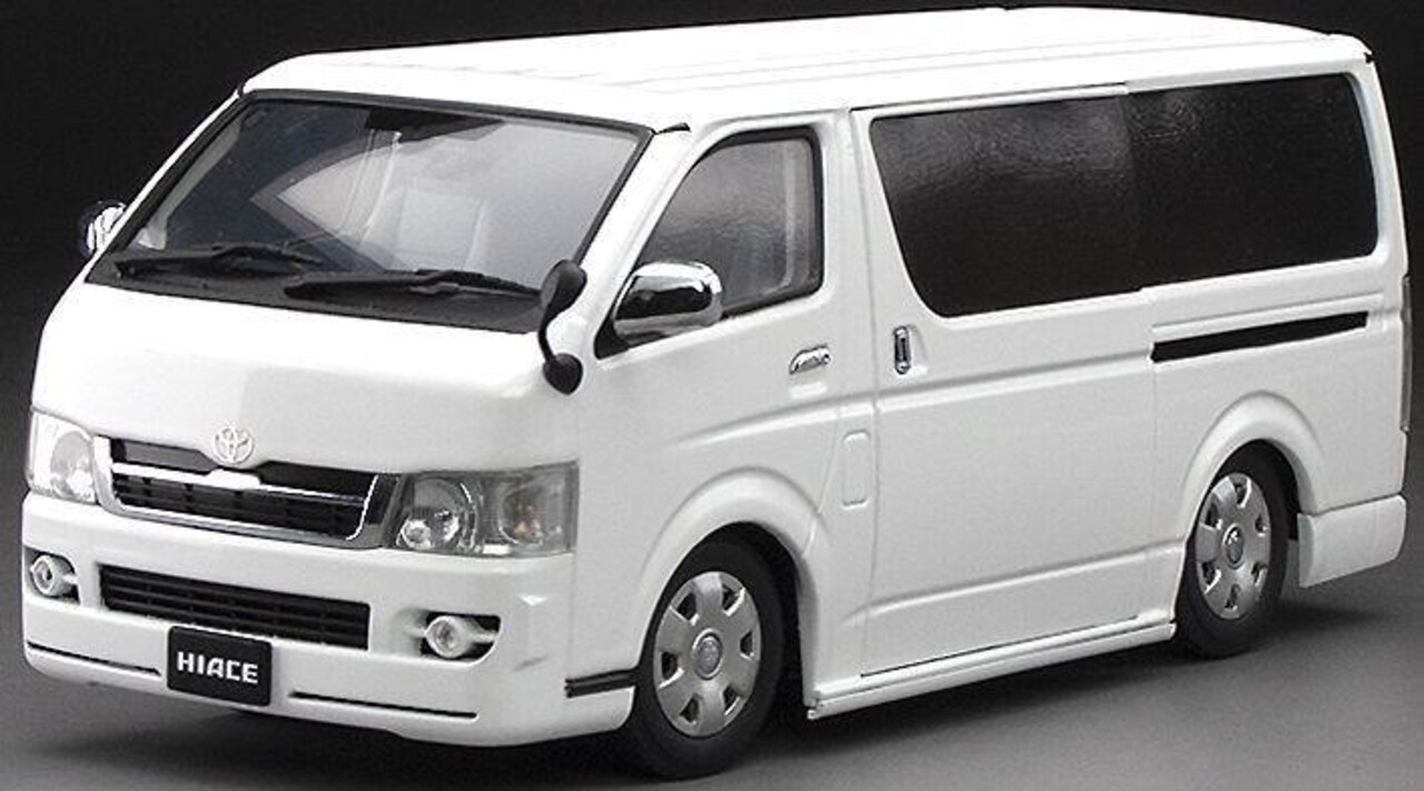 Toyota Toyota H2000 Hiace Van Super GL - 1:24 - Sun Star
