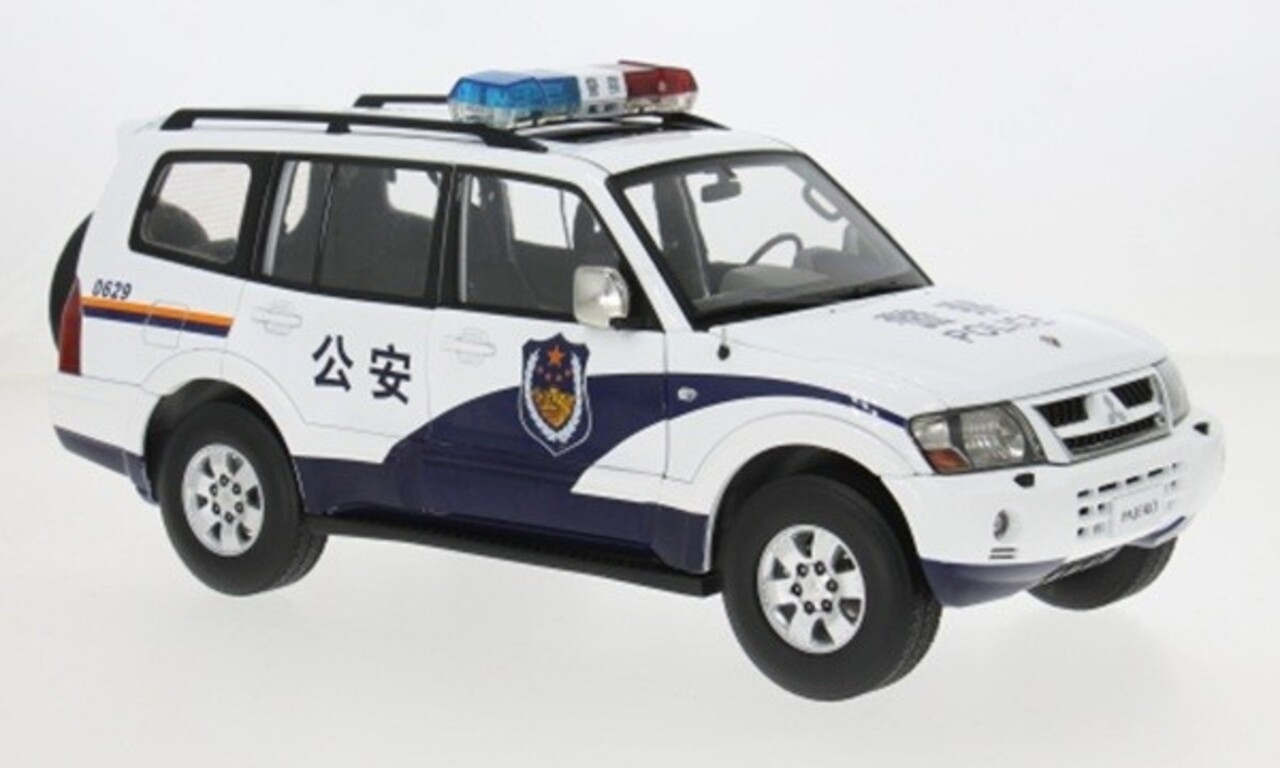 Mitsubishi Mitsubishi Pajero 3.5L V73 'China Police' -1:18 - Sun Star Mitsubishi Mitsubishi Pajero 3.5L V73 'China Police' -1:18 - Sun Star