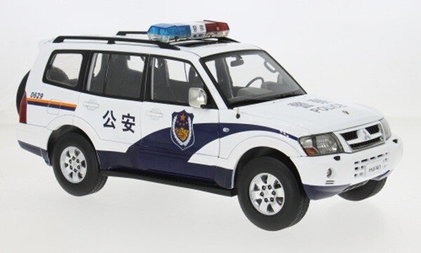 Mitsubishi Mitsubishi Pajero 3.5L V73 'China Police' -1:18 - Sun Star Mitsubishi Mitsubishi Pajero 3.5L V73 'China Police' -1:18 - Sun Star