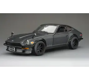 Datsun Datsun 240Z 1971 - 1:18 - Sun Star Datsun Datsun 240Z 1971 - 1:18 - Sun Star