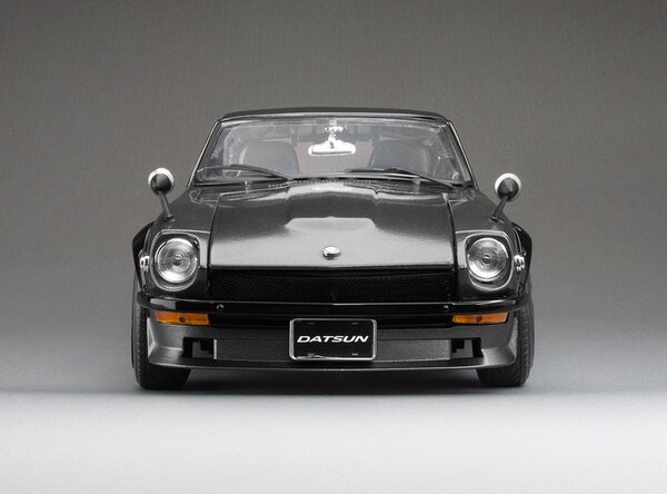Datsun Datsun 240Z 1971 - 1:18 - Sun Star Datsun Datsun 240Z 1971 - 1:18 - Sun Star