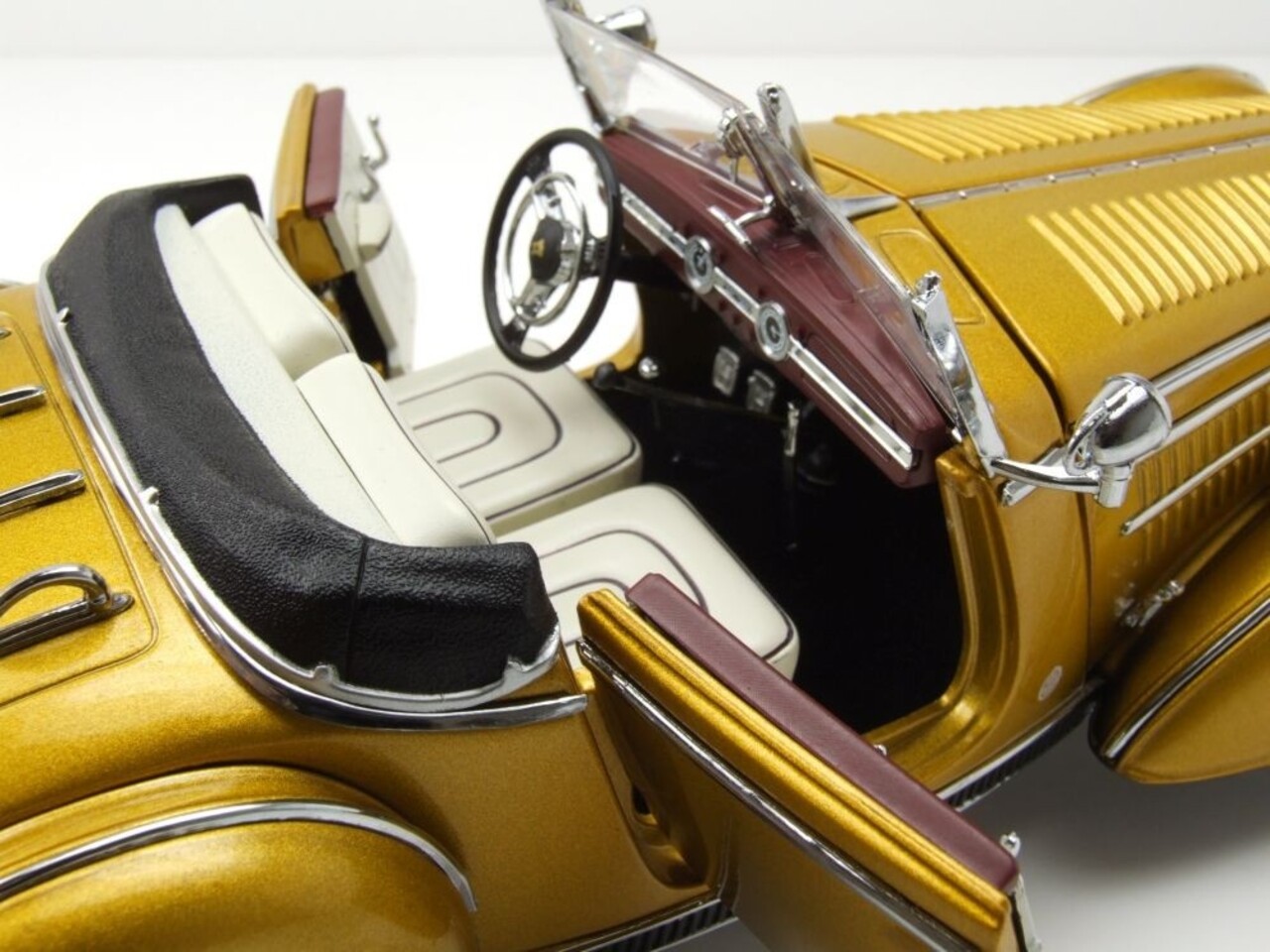 Horch Horch 855 Roadster 1939 - 1:18 - Sun Star Horch Horch 855 Roadster 1939 - 1:18 - Sun Star