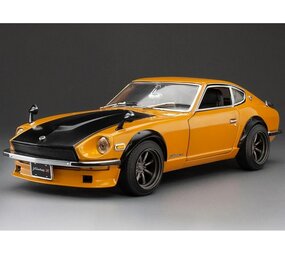 Datsun Datsun Fairlady Z (S30) 1970 - 1:18 - Sun Star Datsun Datsun Fairlady Z (S30) 1970 - 1:18 - Sun Star