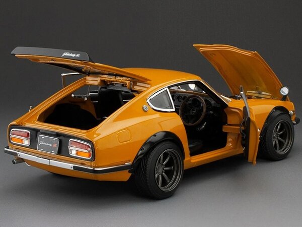 Datsun Datsun Fairlady Z (S30) 1970 - 1:18 - Sun Star Datsun Datsun Fairlady Z (S30) 1970 - 1:18 - Sun Star
