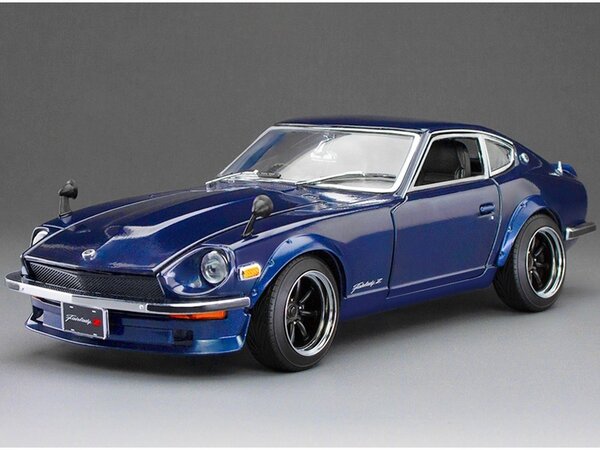 Datsun Datsun Fairlady Z (S30) 1970 - 1:18 - Sun Star