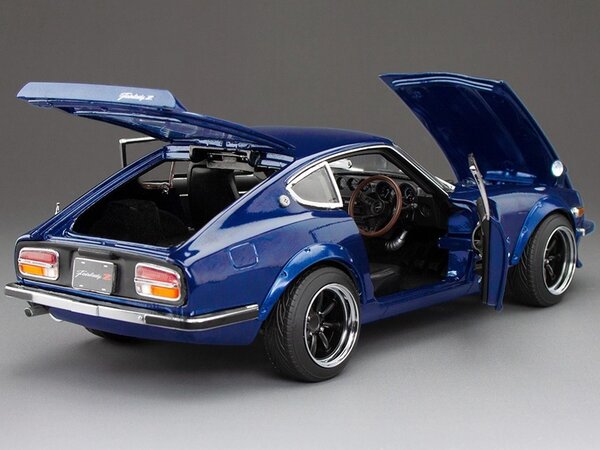 Datsun Datsun Fairlady Z (S30) 1970 - 1:18 - Sun Star