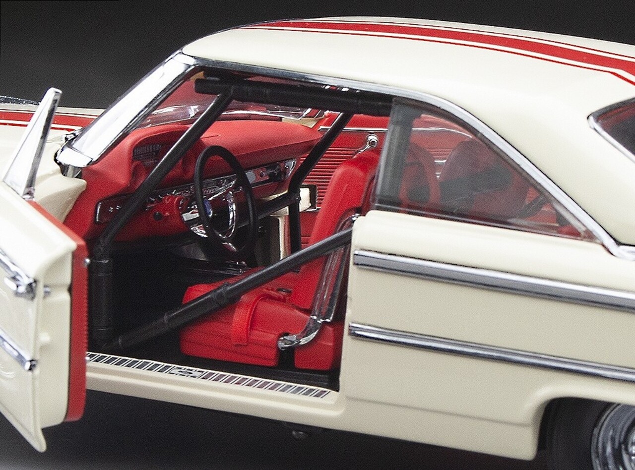 Ford Ford Galaxie 500 XL Hardtop #45 1st British Saloon Car Championship 1963 - 1:18 - Sun Star Ford Ford Galaxie 500 XL Hardtop #45 1st British Saloon Car Championship 1963 - 1:18 - Sun Star