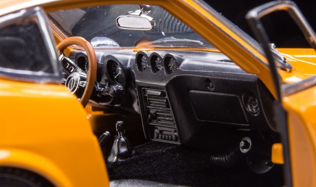 Datsun Datsun 240Z 1972 - 1:18 - Sun Star