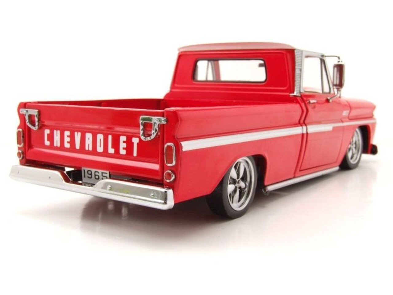 Chevrolet Chevrolet C10 Stepside Pick Up 'Lowrider' 1965 - 1:18 - Sun Star