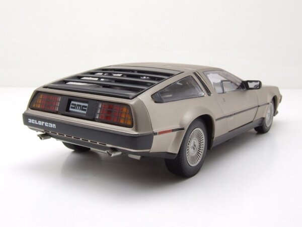 DeLorean DeLorean DMC 12 1981 - 1:18 - Sun Star