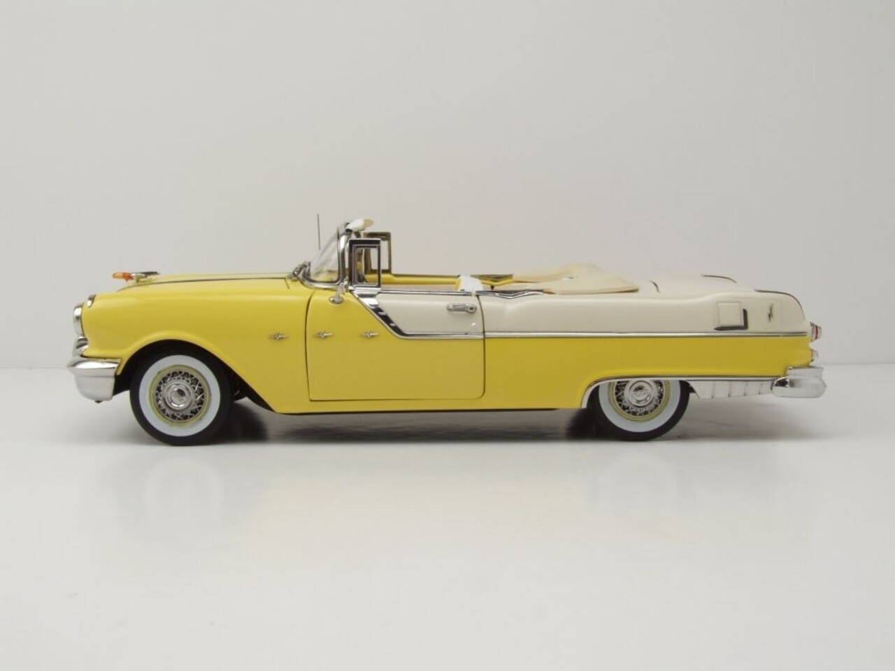 Pontiac Pontiac Star Chief Convertible Open 1955 - 1:18 - Sun Star