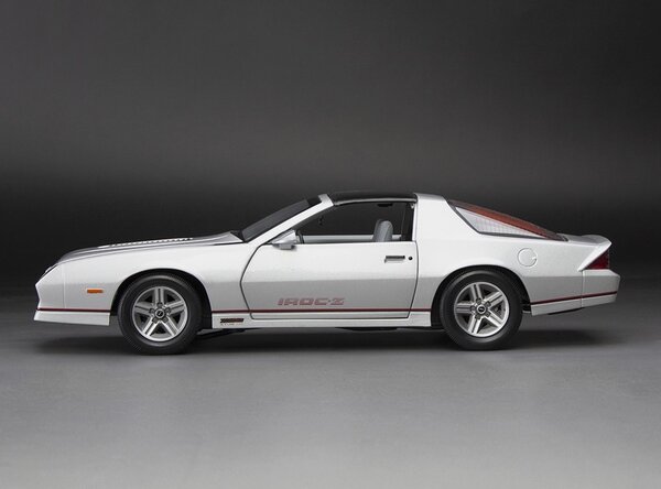 Chevrolet Chevrolet Camaro IROC (Int. Race of Champions-Racecars) 1985-1990 - 1:18 - Sun Star Chevrolet Chevrolet Camaro IROC (Int. Race of Champions-Racecars) 1985-1990 - 1:18 - Sun Star