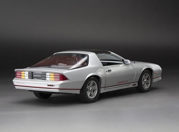 Chevrolet Chevrolet Camaro IROC (Int. Race of Champions-Racecars) 1985-1990 - 1:18 - Sun Star Chevrolet Chevrolet Camaro IROC (Int. Race of Champions-Racecars) 1985-1990 - 1:18 - Sun Star