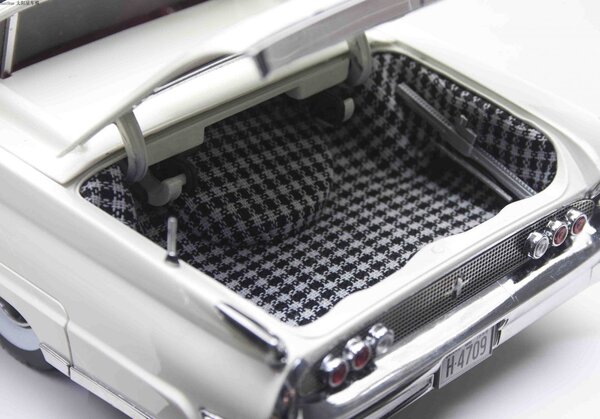 Lincoln Lincoln Continental Mark III Convertible Closed 1958 - 1:18 - Sun Star Lincoln Lincoln Continental Mark III Convertible Closed 1958 - 1:18 - Sun Star