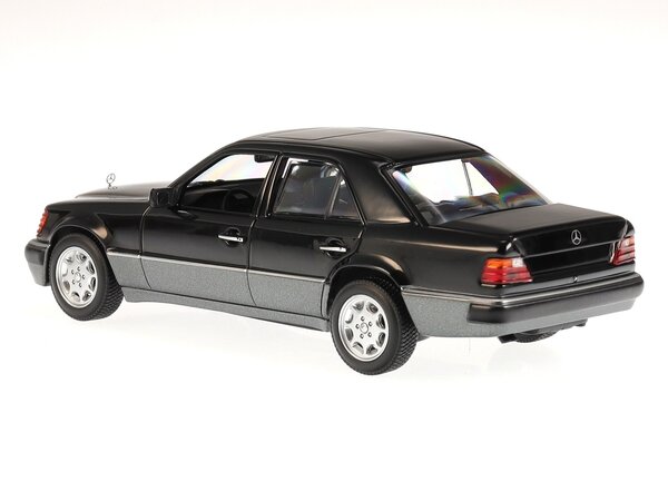 Mercedes-Benz Mercedes-Benz 500E V8 1991 - 1:43 - MaXichamps Mercedes-Benz Mercedes-Benz 500E V8 1991 - 1:43 - MaXichamps