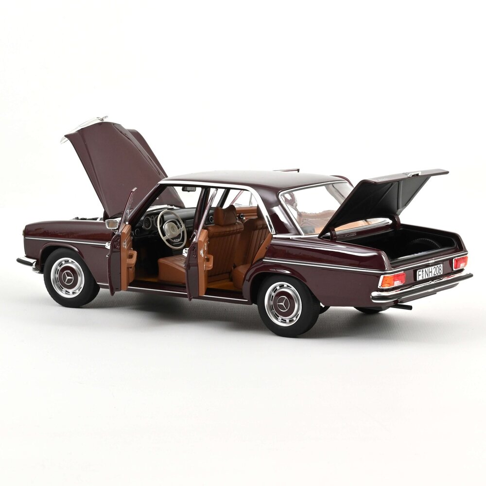 Mercedes-Benz Mercedes-Benz 200 1968 - 1:18 - Norev Mercedes-Benz Mercedes-Benz 200 1968 - 1:18 - Norev
