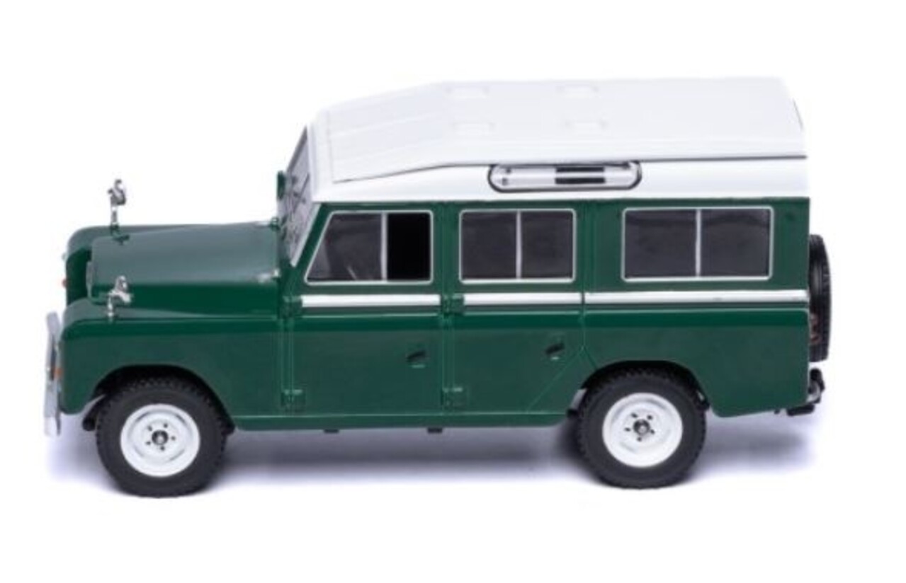 Land Rover Land Rover Series III 109 Station Wagon 4x4 1978 - 1:43 - IXO Models