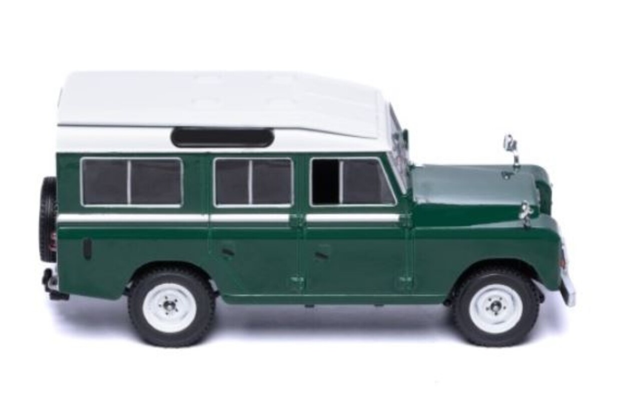Land Rover Land Rover Series III 109 Station Wagon 4x4 1978 - 1:43 - IXO Models