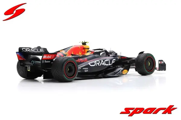 Formule 1 Oracle Red Bull Racing RB18 #11 Winner GP Singapore 2022 - 1:12 - Spark Formule 1 Oracle Red Bull Racing RB18 #11 Winner GP Singapore 2022 - 1:12 - Spark