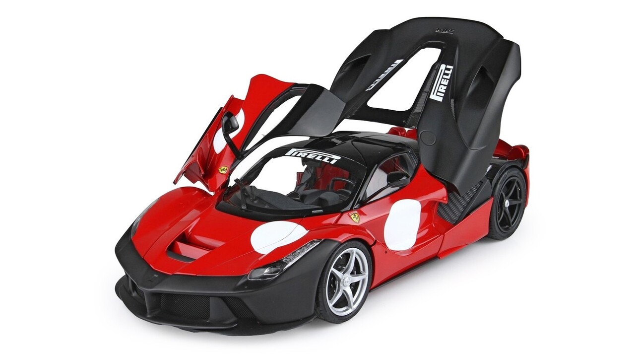 Ferrari Ferrari Laferrari Test Car 2012 - 1:18 - BBR Ferrari Ferrari Laferrari Test Car 2012 - 1:18 - BBR