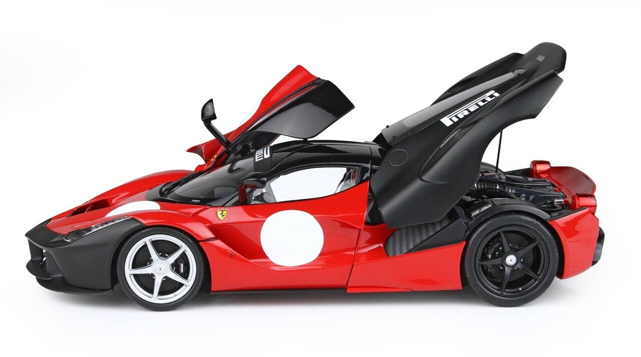 Ferrari Ferrari Laferrari Test Car 2012 - 1:18 - BBR Ferrari Ferrari Laferrari Test Car 2012 - 1:18 - BBR