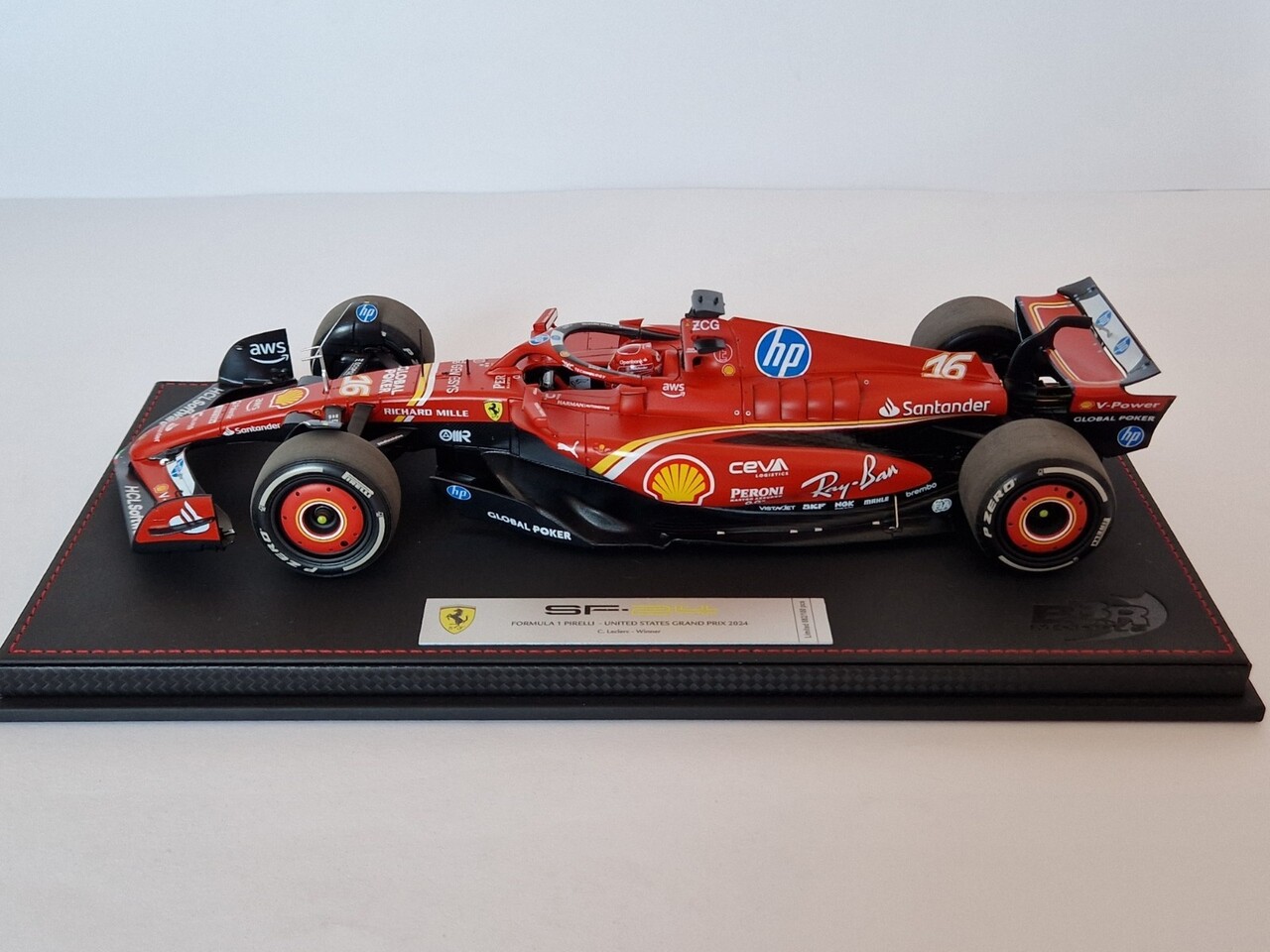 Formule 1 Ferrari F1 SF-24 #16 Team Scuderia Ferrari Winner GP Monza Italy 2024 C.Leclerc + Showcase - 1:18 - BBR Formule 1 Ferrari F1 SF-24 #16 Team Scuderia Ferrari Winner GP Monza Italy 2024 C.Leclerc + Showcase - 1:18 - BBR
