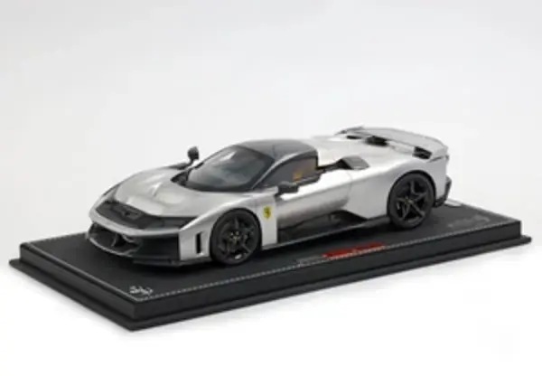Ferrari Ferrari F80 2024 Carbon Rims + Showcase - 1:18 - BBR Ferrari Ferrari F80 2024 Carbon Rims + Showcase - 1:18 - BBR