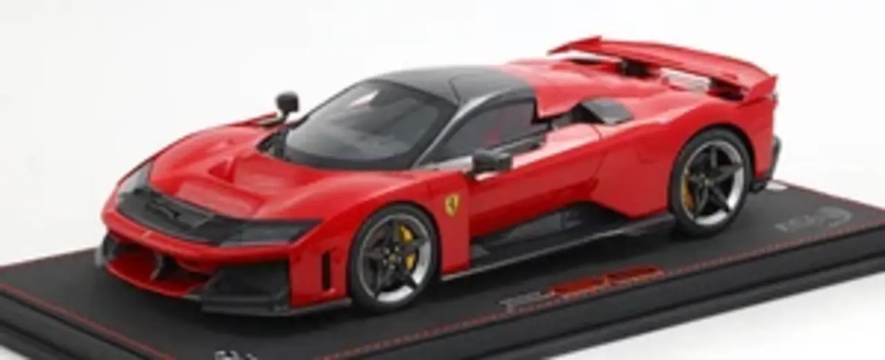 Ferrari Ferrari F80 2024 Silver Rims + Showcase - 1:18 - BBR Ferrari Ferrari F80 2024 Silver Rims + Showcase - 1:18 - BBR