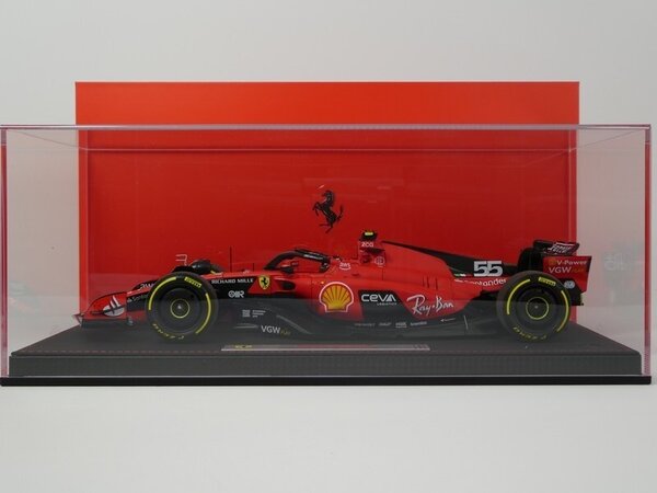 Formule 1 Ferrari F1 SF-23 #55 Team Scuderia GP Spa Belgium 2023 C.Sainz + Showcase - 1:18 - BBR Formule 1 Ferrari F1 SF-23 #55 Team Scuderia GP Spa Belgium 2023 C.Sainz + Showcase - 1:18 - BBR