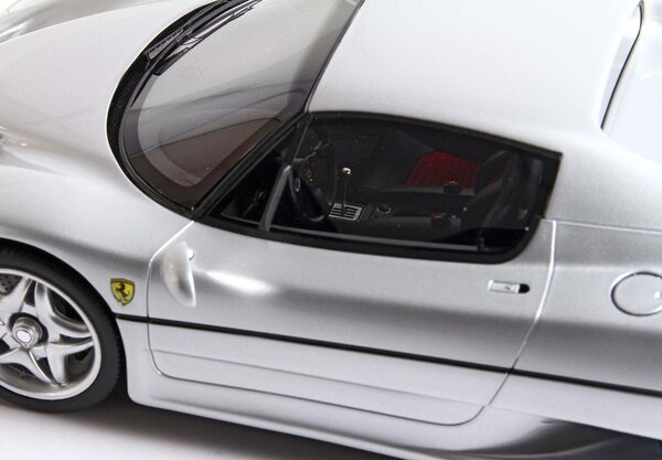 Ferrari Ferrari F50 Coupe 1995 + Showcase - 1:18 - BBR Ferrari Ferrari F50 Coupe 1995 + Showcase - 1:18 - BBR