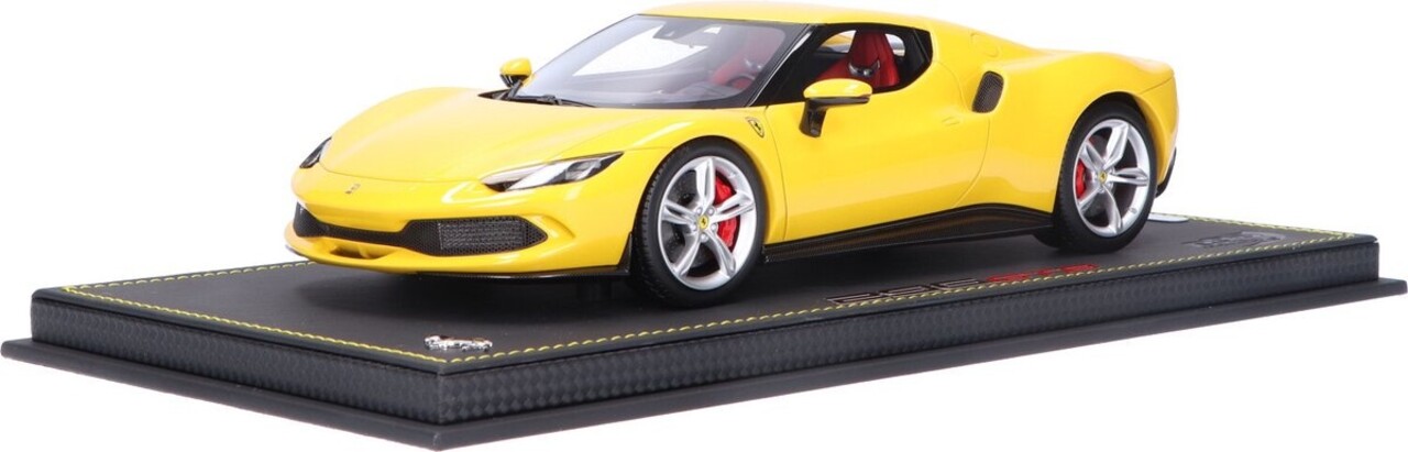 Ferrari Ferrari 296 GTB Hybrid 830HP V6 2021 + Showcase - 1:18 - BBR Ferrari Ferrari 296 GTB Hybrid 830HP V6 2021 + Showcase - 1:18 - BBR