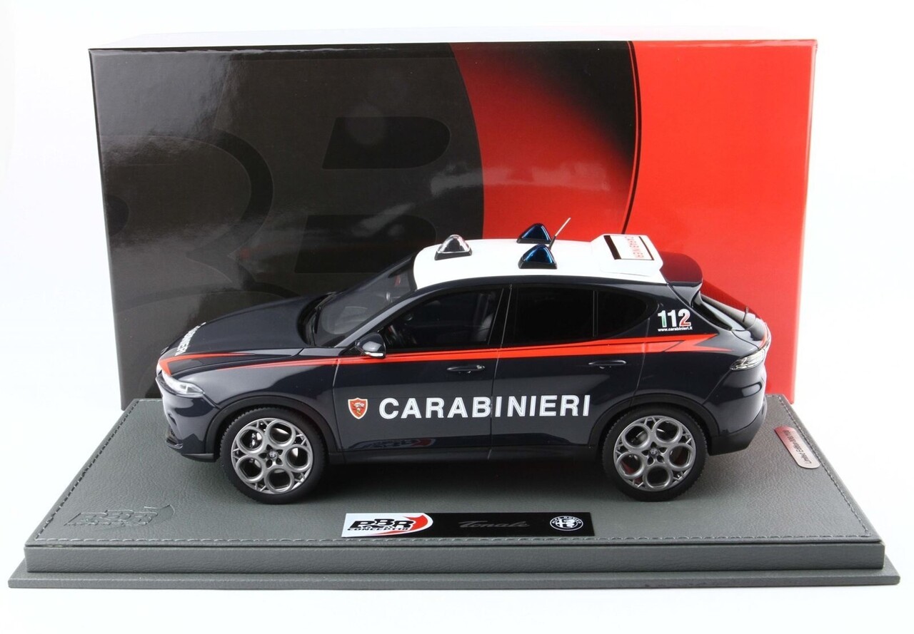 Alfa Romeo Alfa Romeo Tonale Veloce Plug-in-Hybrid 2023 'Carabinieri' + Showcase - 1:18 - BBR Alfa Romeo Alfa Romeo Tonale Veloce Plug-in-Hybrid 2023 'Carabinieri' + Showcase - 1:18 - BBR
