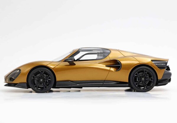 Alfa Romeo Alfa Romeo 33 Stradale 2025 + Showcase - 1:18 - BBR Alfa Romeo Alfa Romeo 33 Stradale 2025 + Showcase - 1:18 - BBR