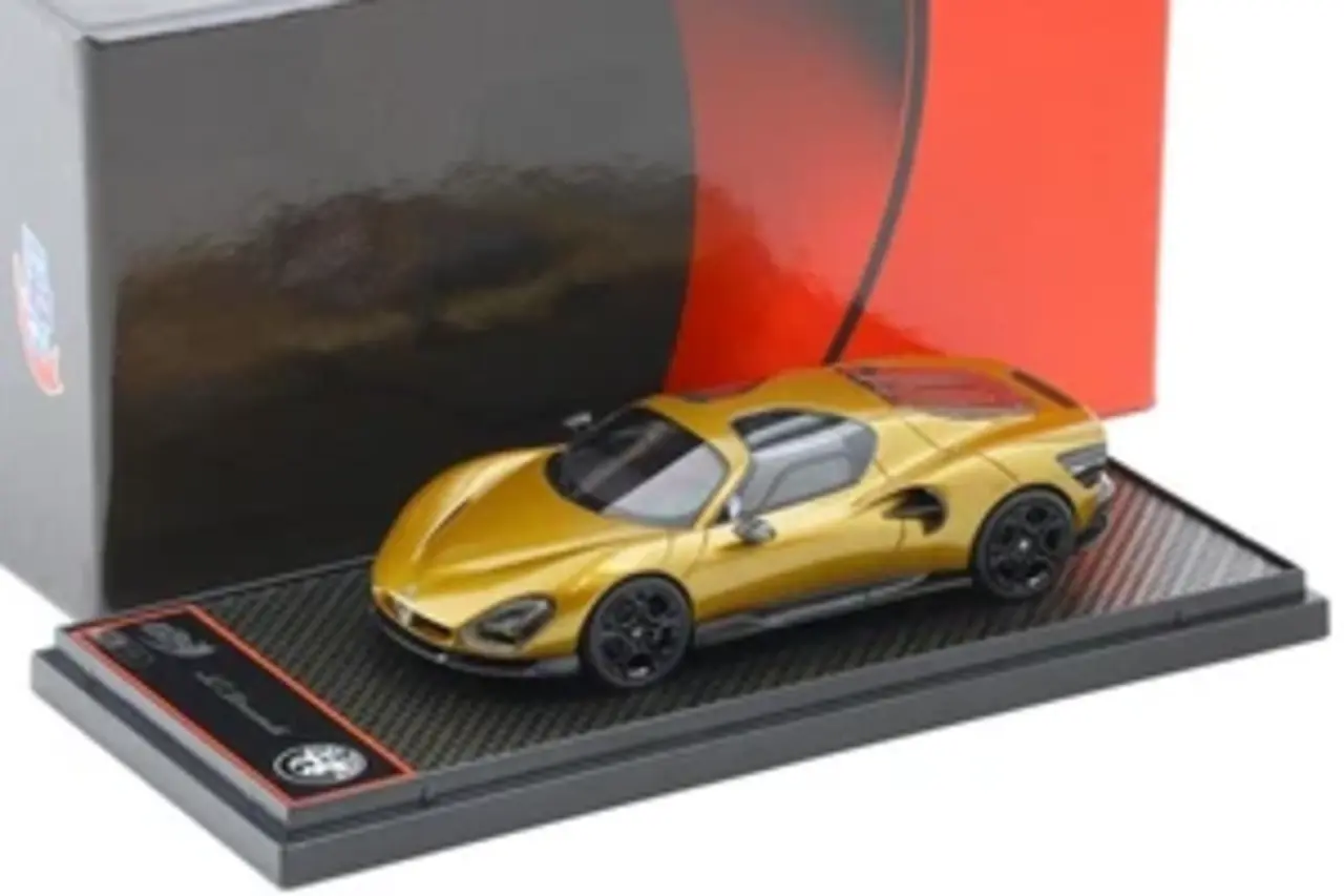 Alfa Romeo Alfa Romeo 33 Stradale 2025 - 1:43