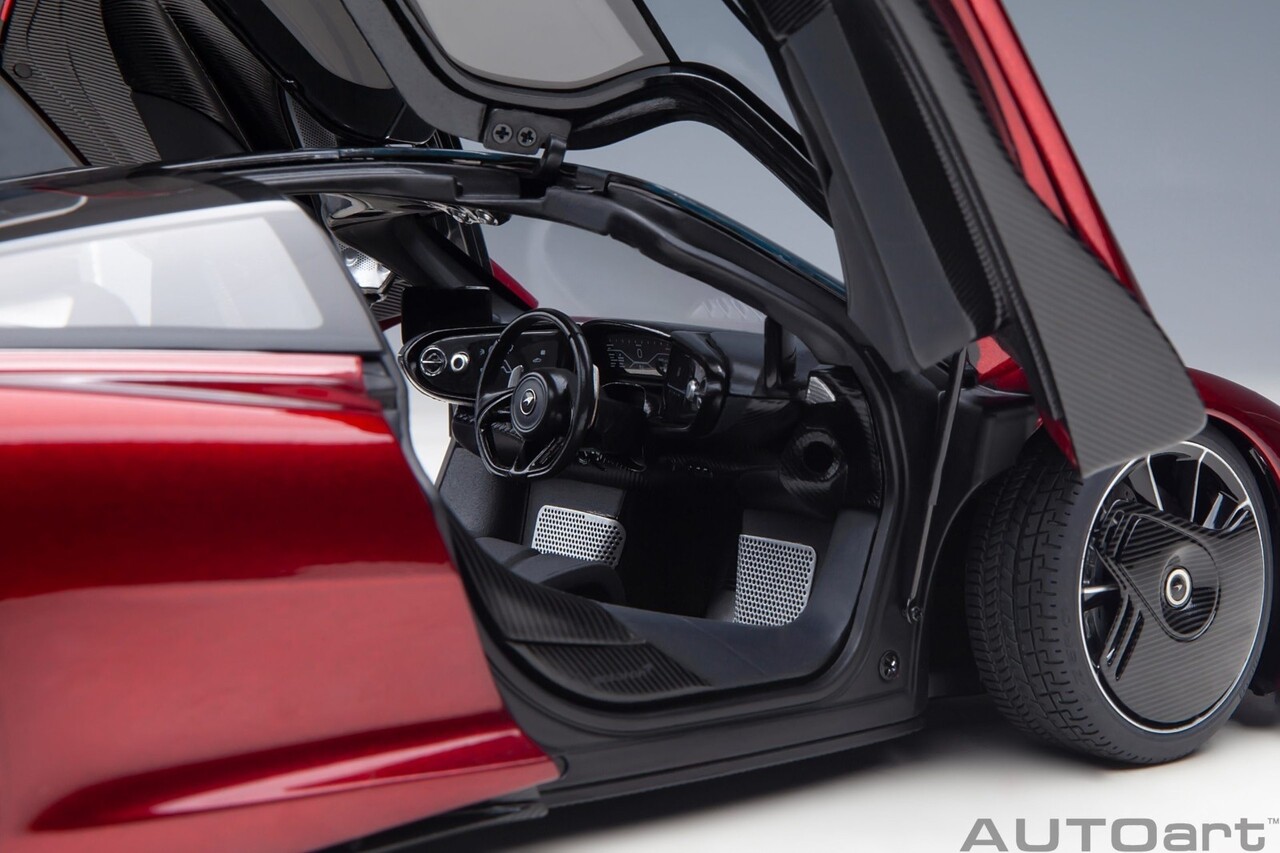 McLaren McLaren Speedtail - 1:18 - AUTOart McLaren McLaren Speedtail - 1:18 - AUTOart