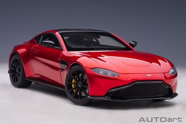 Aston Martin Aston Martin Vantage 2019 - 1:18 - AUTOart Aston Martin Aston Martin Vantage 2019 - 1:18 - AUTOart