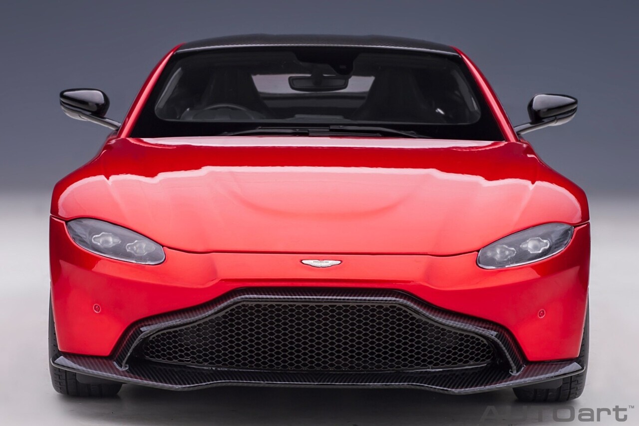 Aston Martin Aston Martin Vantage 2019 - 1:18 - AUTOart Aston Martin Aston Martin Vantage 2019 - 1:18 - AUTOart
