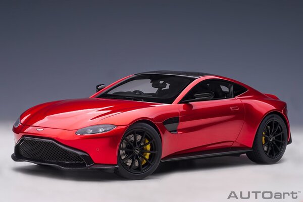 Aston Martin Aston Martin Vantage 2019 - 1:18 - AUTOart Aston Martin Aston Martin Vantage 2019 - 1:18 - AUTOart