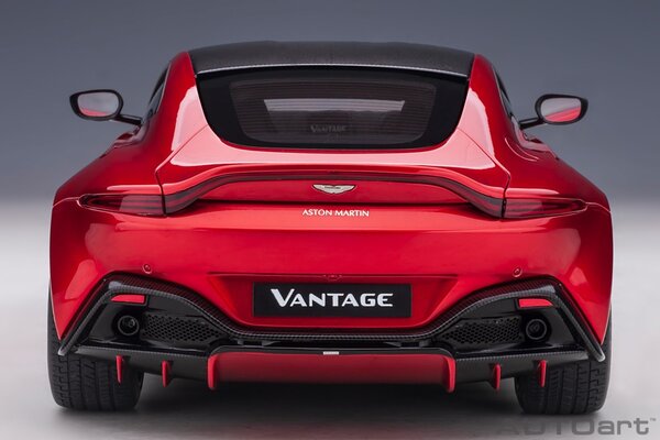 Aston Martin Aston Martin Vantage 2019 - 1:18 - AUTOart Aston Martin Aston Martin Vantage 2019 - 1:18 - AUTOart